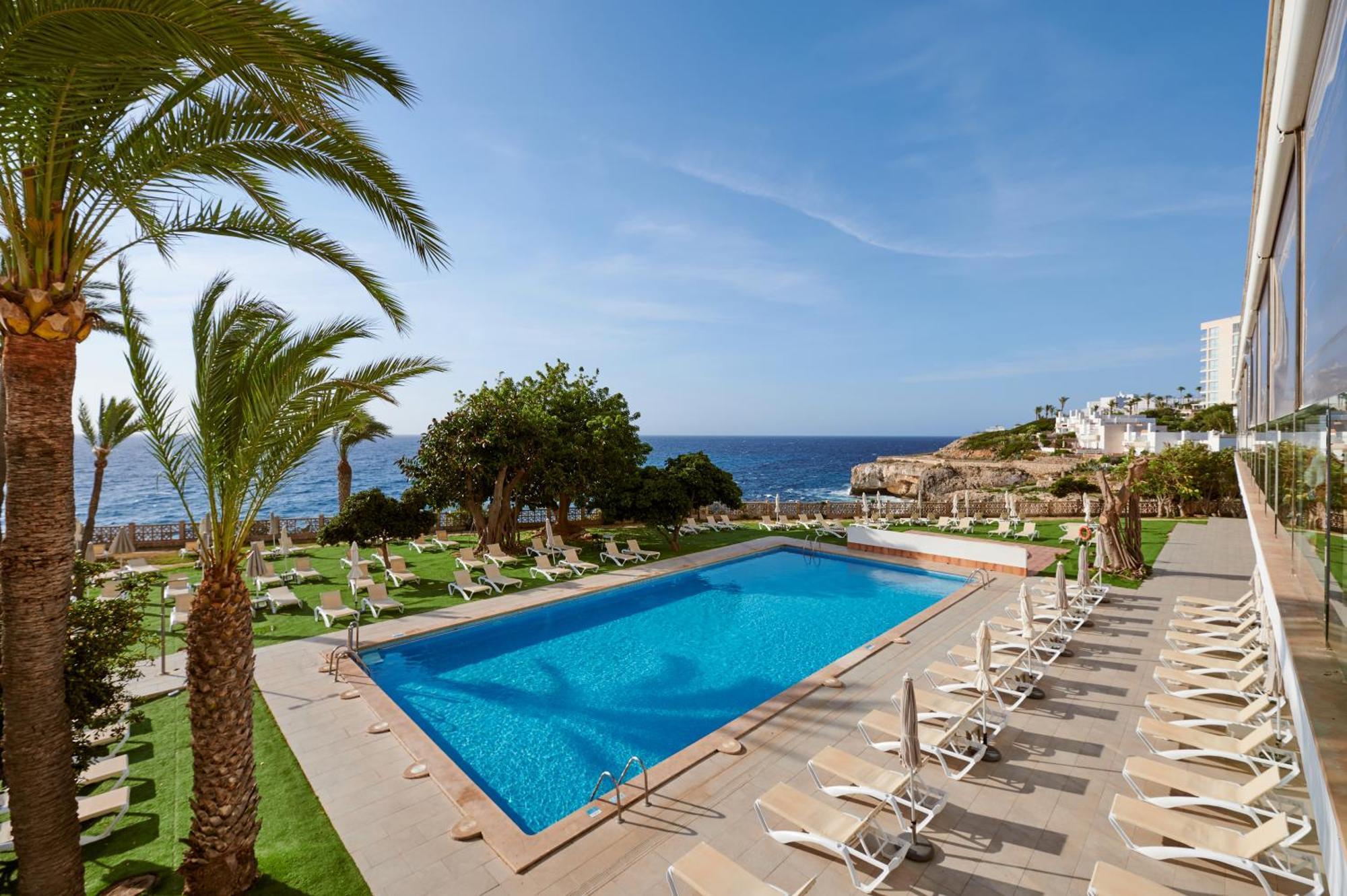 Alua Calas De Mallorca Resort Esterno foto